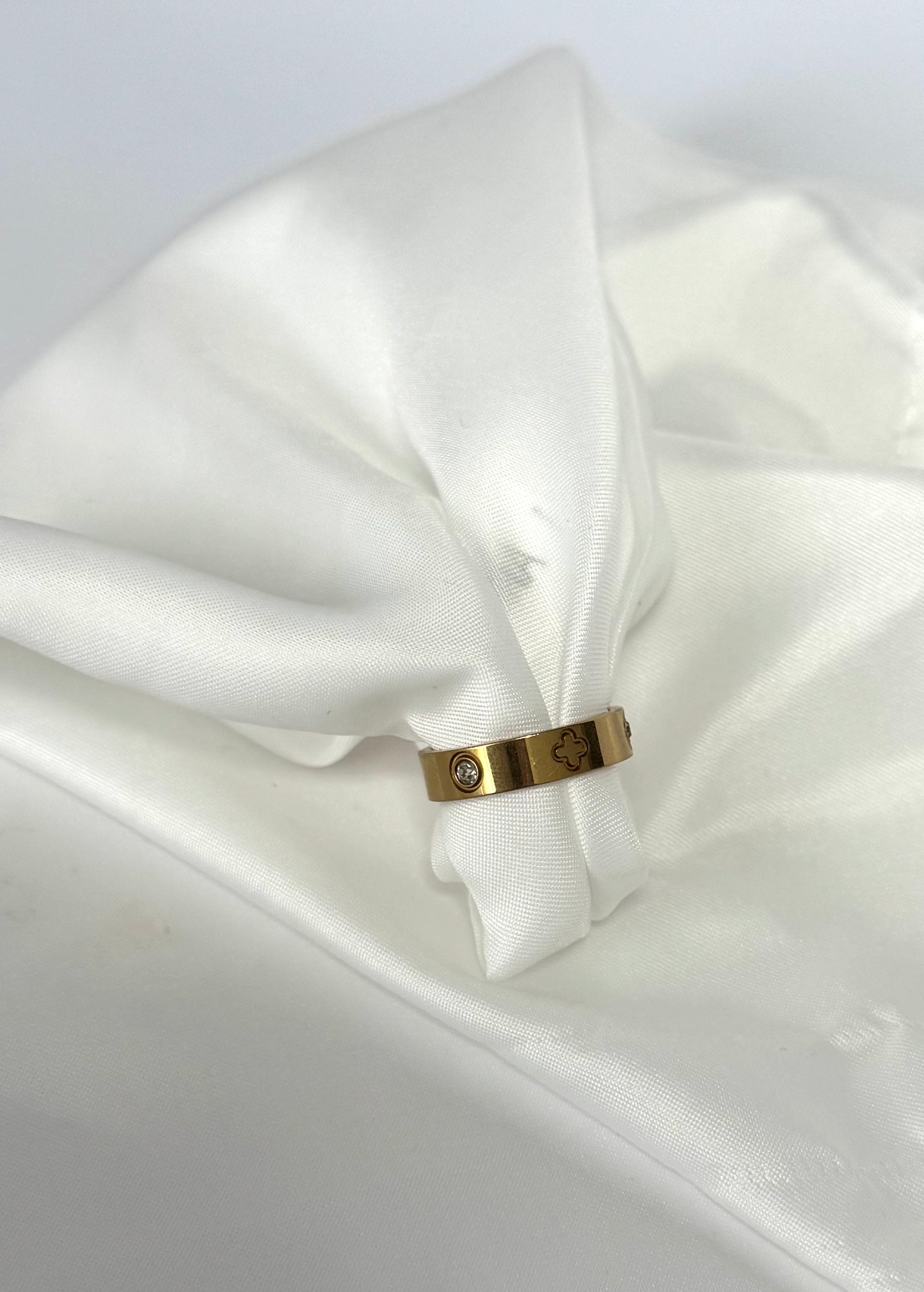Clova Ring